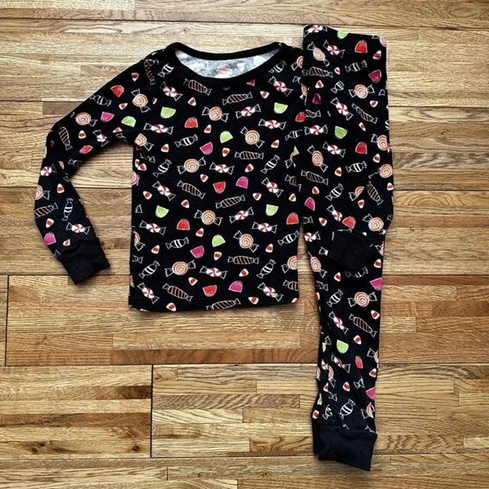 Halloween Candy 2 Piece Pajama Set‎ Size 5